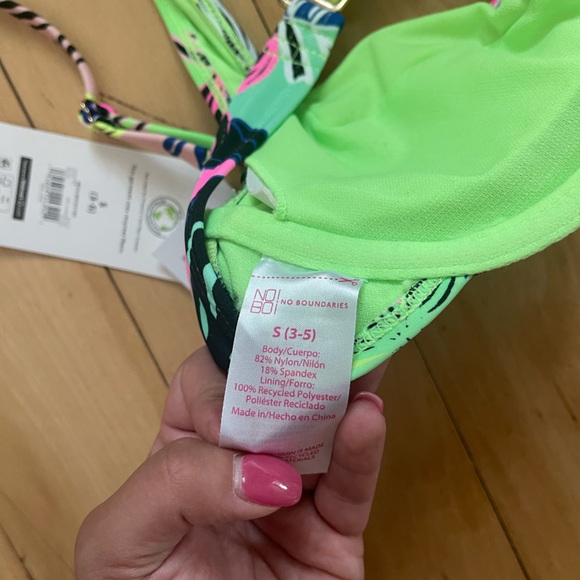 SWIM | Colorful Bikini Swim Top - Picture 5 of 5